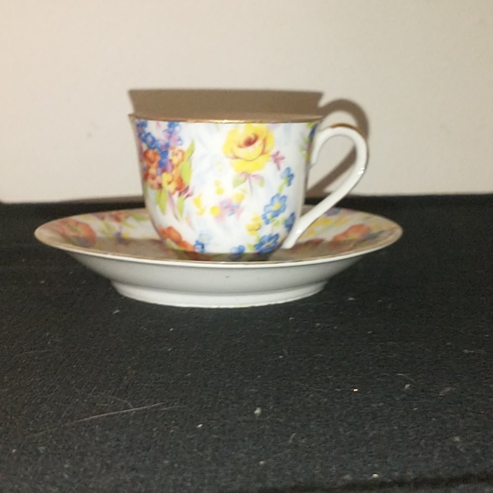 Merit teacup and saucer